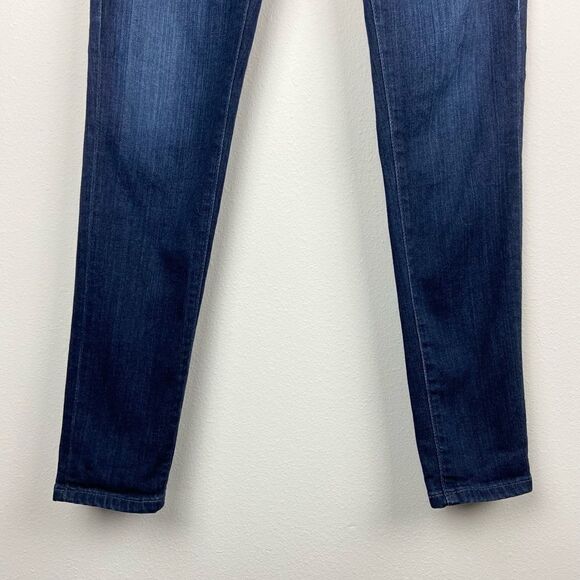 AG ‘The Legging Ankle’ Super Skinny Jean - Picture 5 of 8